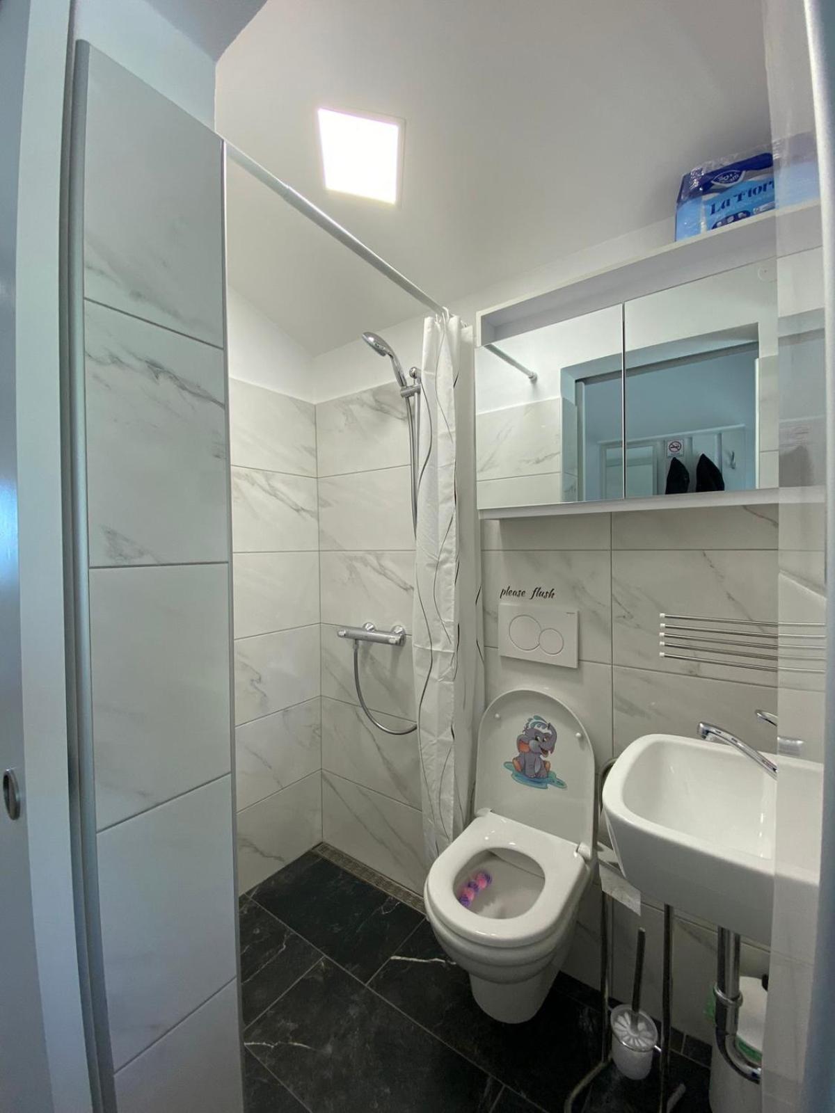 Apartma Vista Baredi Изола Екстериор снимка