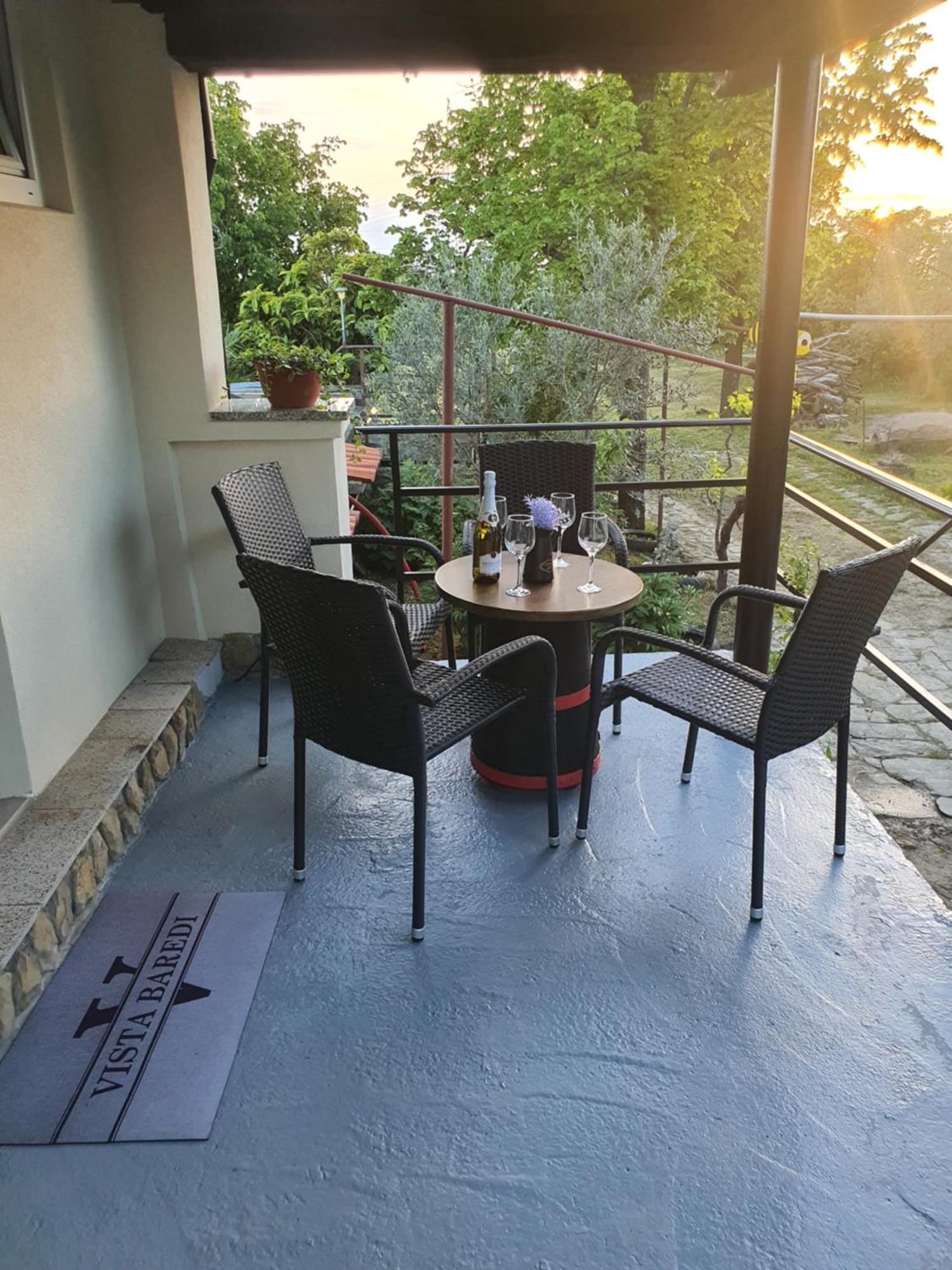 Apartma Vista Baredi Изола Екстериор снимка
